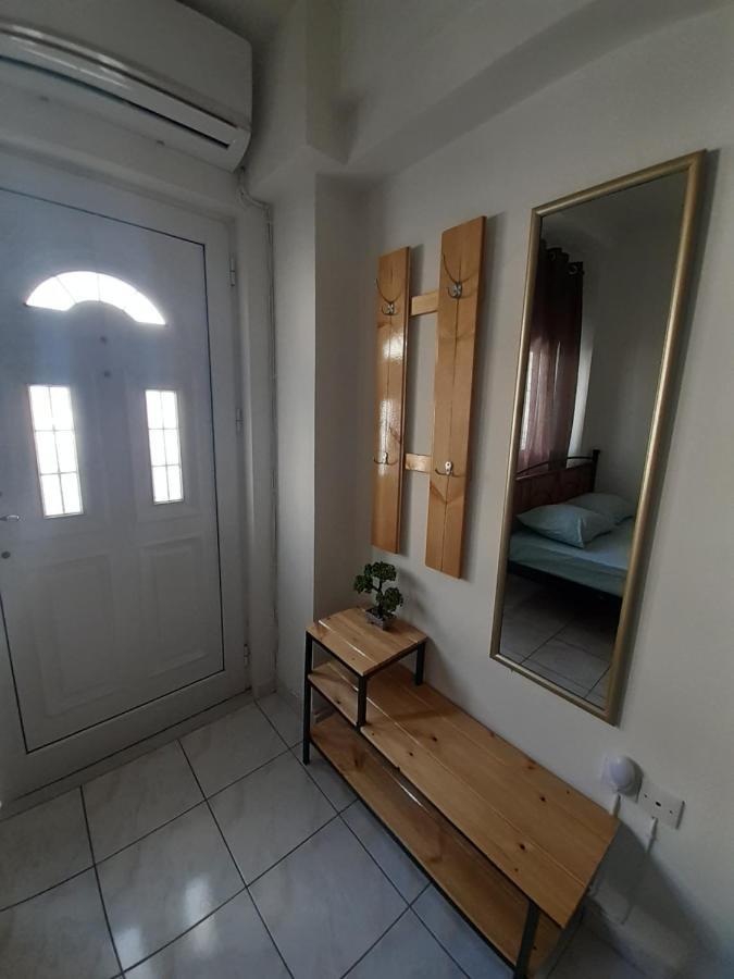 Apartamento Yellow House Kalamata Exterior foto