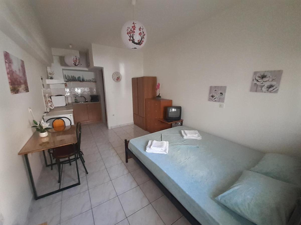 Apartamento Yellow House Kalamata Exterior foto