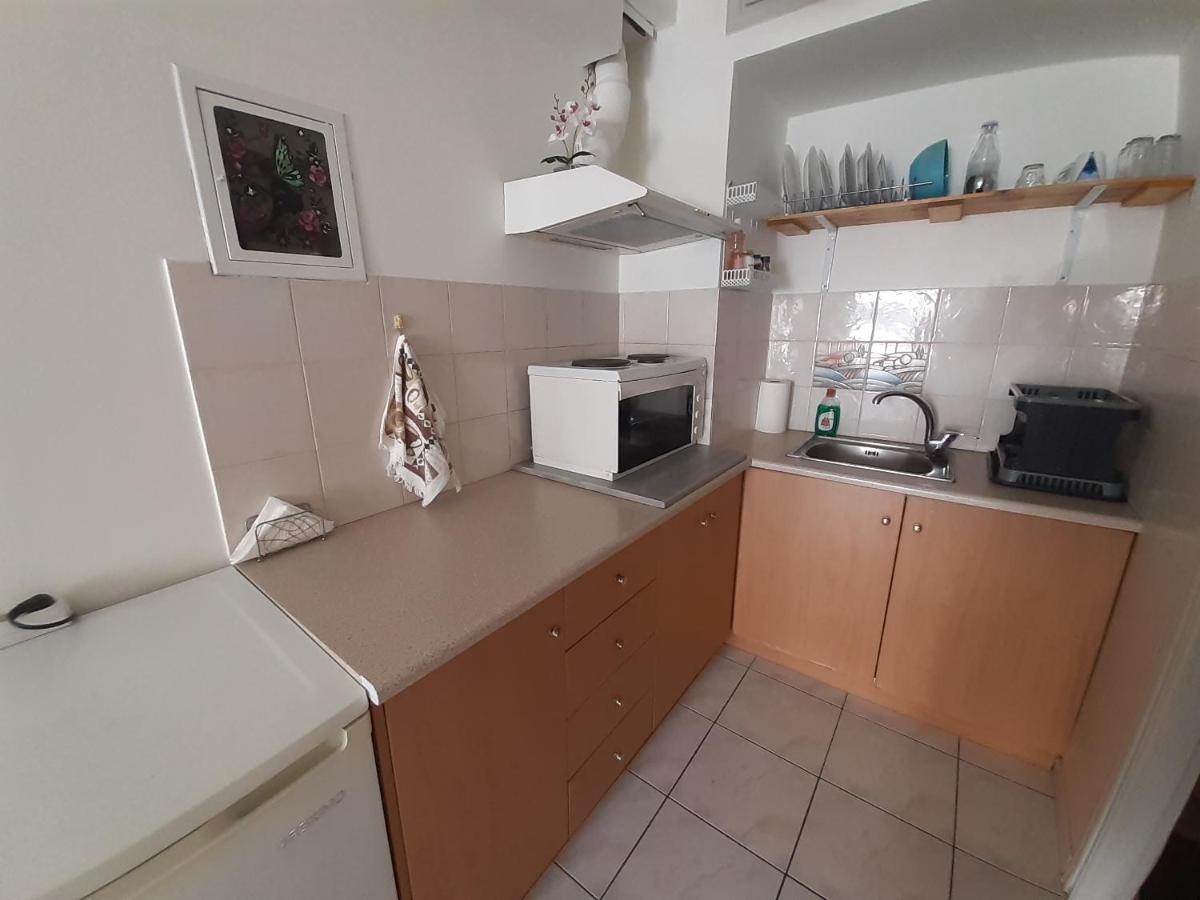 Apartamento Yellow House Kalamata Exterior foto